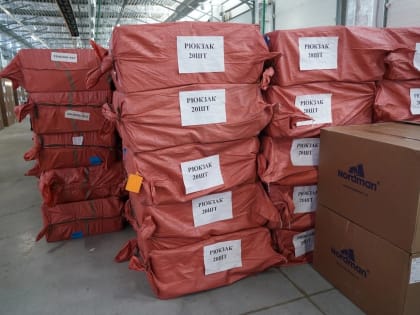 Что уже сделано и что предстоит: Дмитрий Азаров и волонтеры "Единой России" обсудили помощь военным и семьям участников СВО