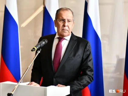 Президент Франции заговорил о ядерном оружии: МИД и Кремль расценили это как угрозу, диктующую войну