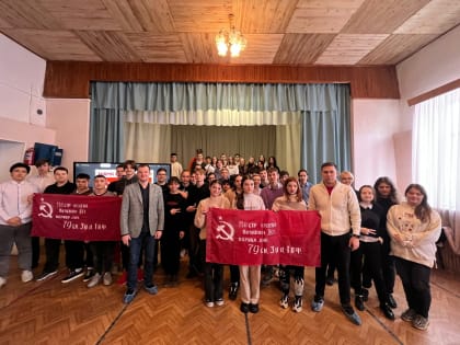 Комсомольцы провели патриотические уроки в школе Красноглинского района