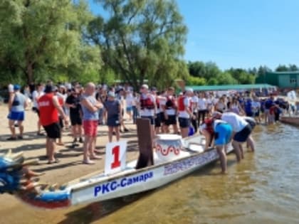 В Тольятти прошли гонки на лодках-драконах