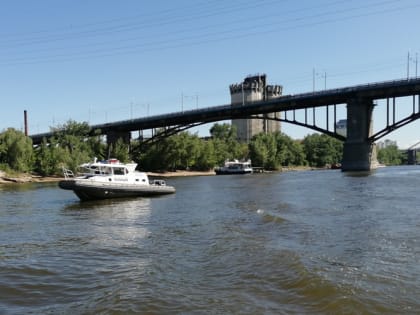 В Самаре девушка пыталась спрыгнуть с моста