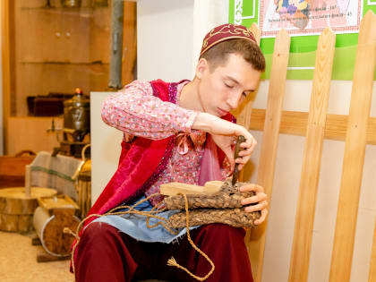 Как ощипывать гусей и «прятать язык»: где познакомиться с обычаями татарского народа