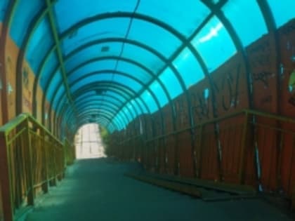 В Тольятти отремонтируют надземный пешеходный переход на Жигулевском море