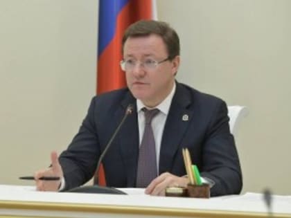 Дмитрий Азаров принял участие в просветительской акции «Прогулка со Знанием»