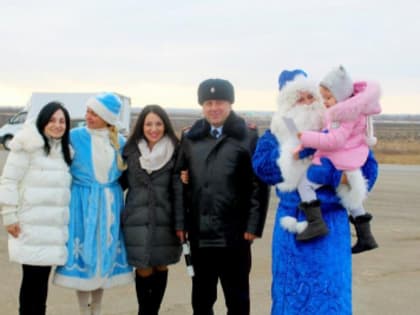 «Полицейский Дед Мороз» поздравил автомобилистов с наступающим Новым годом