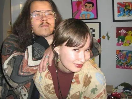 «Блин, как классно быть дворником». Будущий учитель истории метет парк и размышляет о проблемах школы