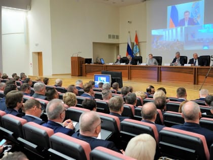 Дмитрий Азаров обсудил с главами муниципалитетов Самарской области приоритетные задачи развития региона