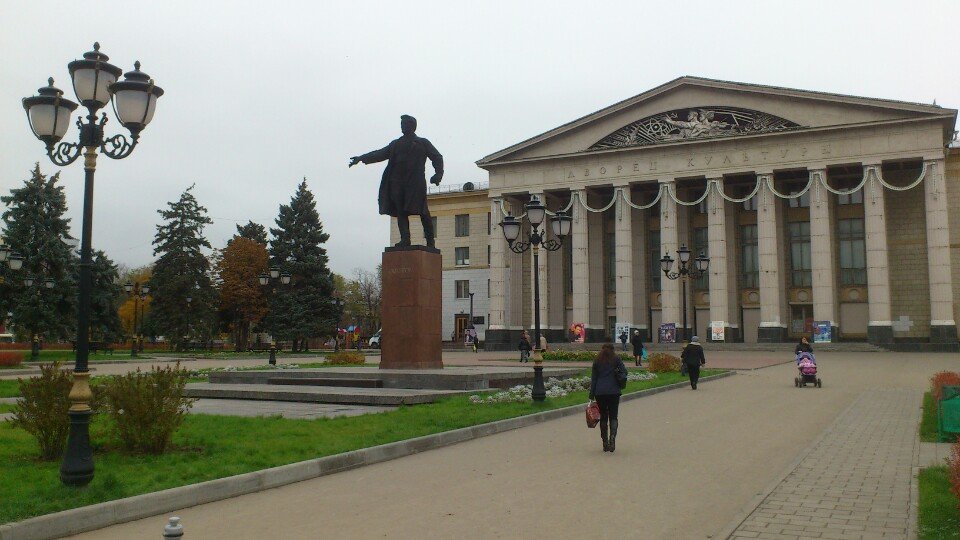 Самара кировский. ДК имени Литвинова Самара. Дворец культуры на площади им Кирова Самара. Площадь Кирова дворец культуры. Площадь Кирова Самара.