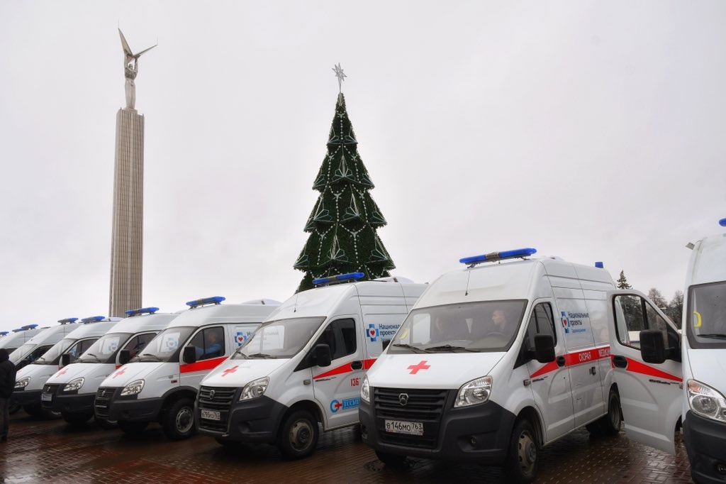 Помощь тольятти. Самара больница скорой помощи. Скорая медицинская помощь Самара. Машины скорой помощи Самара. Вручение автомобилей скорой помощи.