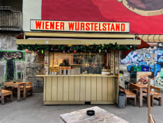 Wiener Würstelstand