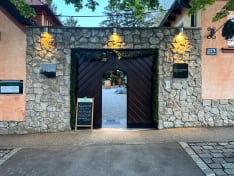 Edlmoser Weingut & Heuriger