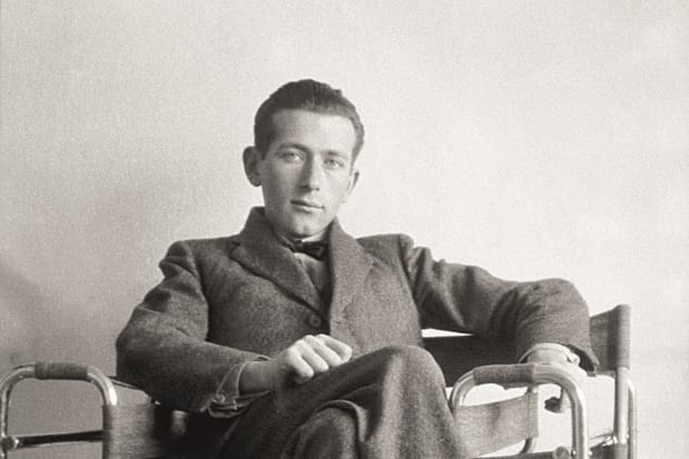 breuer sitting in wassily chair