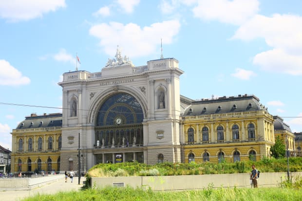 keleti train station budapest palyaudvar