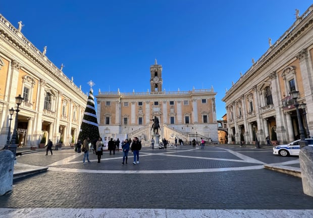 michelangelo capitoline square rome