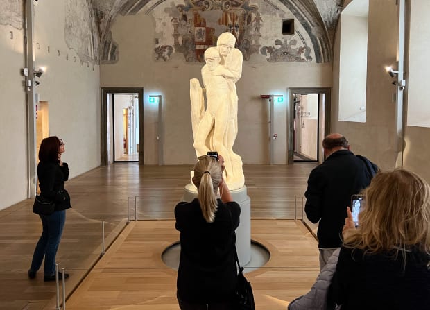 michelangelo rondanini pieta milan