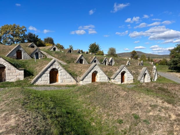 koporosi pincesor hercegkut wine cellars