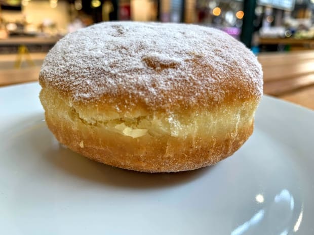 fank-hungarian-donut