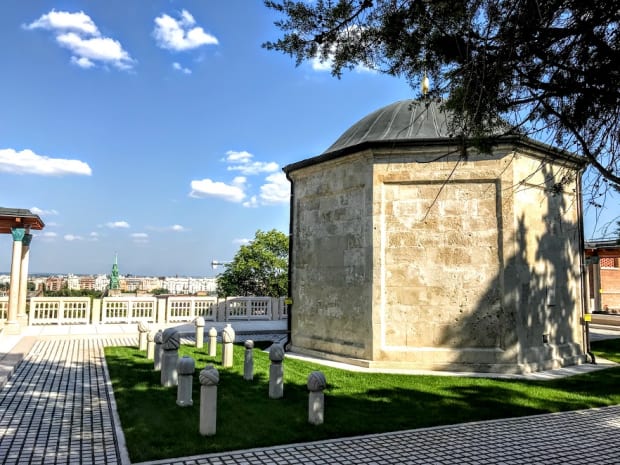 gül-baba-tomb-budapest