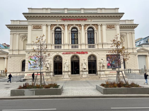 albertina modern facade vienna