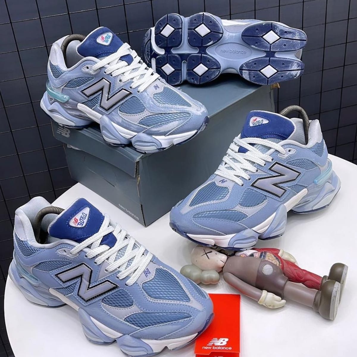 New balance sneakers (blue)