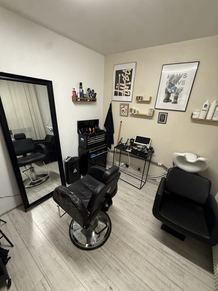 Tatsuya Haircut Barber Studio studio