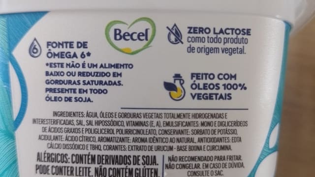Rótulo do produto Margarina Becel