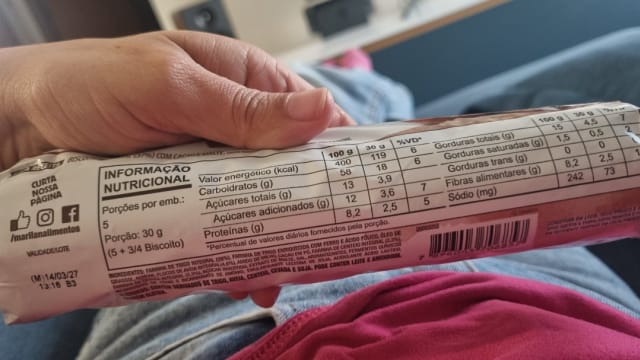 Rótulo do produto Biscoito Marilan Integral com Cacau e Malte