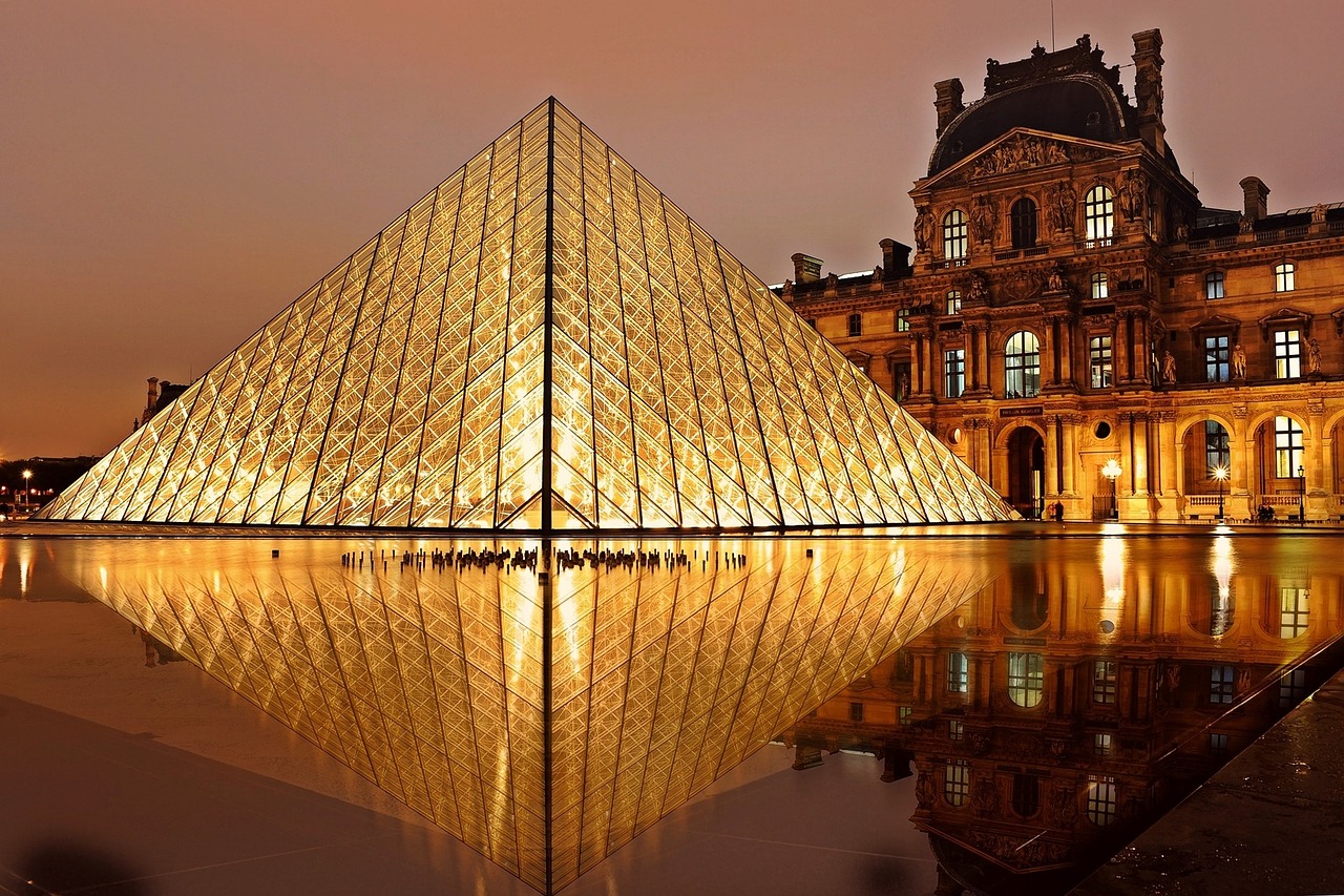 Paris Frankreich Herbstzauber in Paris: Dein Solo-Abenteuer