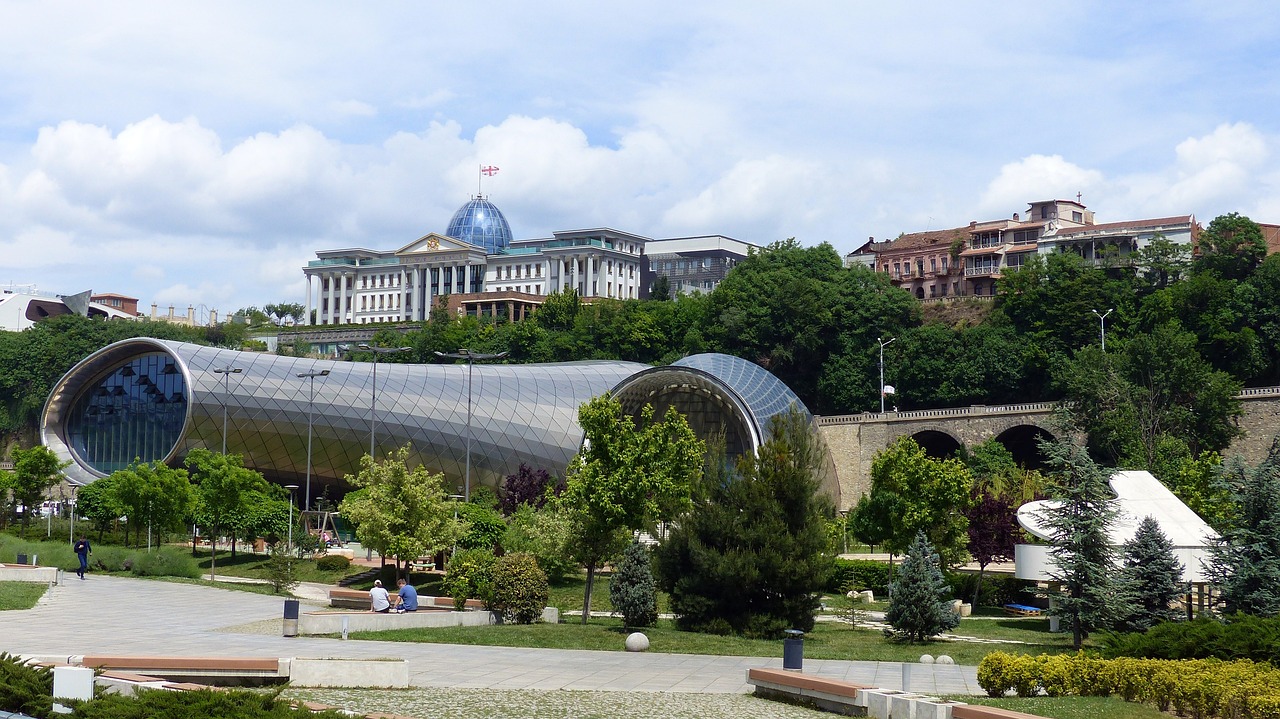 חבילות in Tbilisi