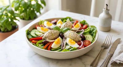 Photo de la recette Salade Estivale Façon Sudiste, idée de déjeuner à 706 kcal par portion