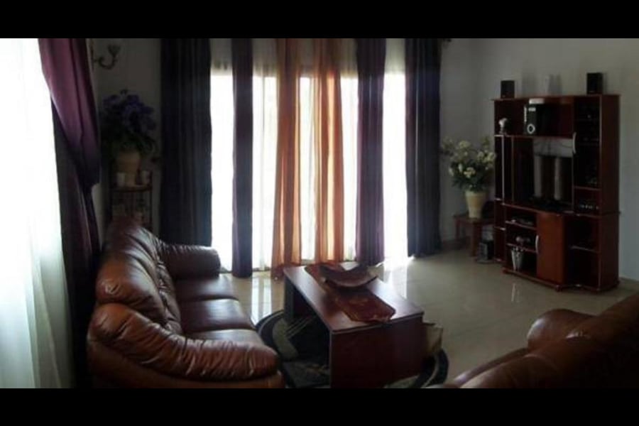 Appartement Deluxe entièrement climatisé - Biyem- Assi 3