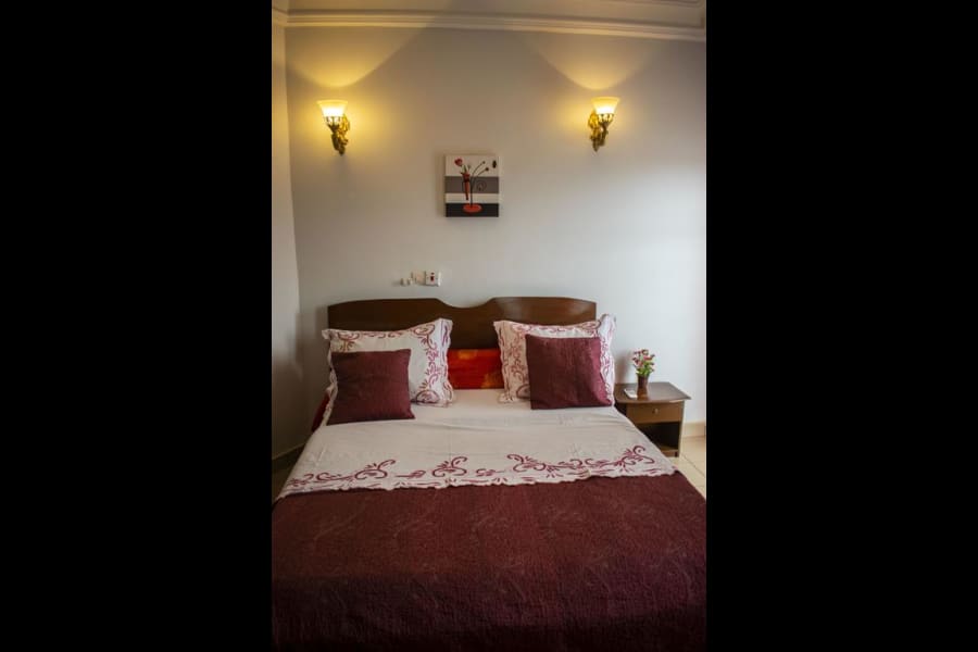 Appartement Deluxe entièrement climatisé - Biyem- Assi 14