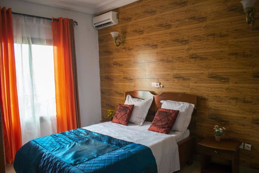 Appartement Deluxe entièrement climatisé - Biyem- Assi 16