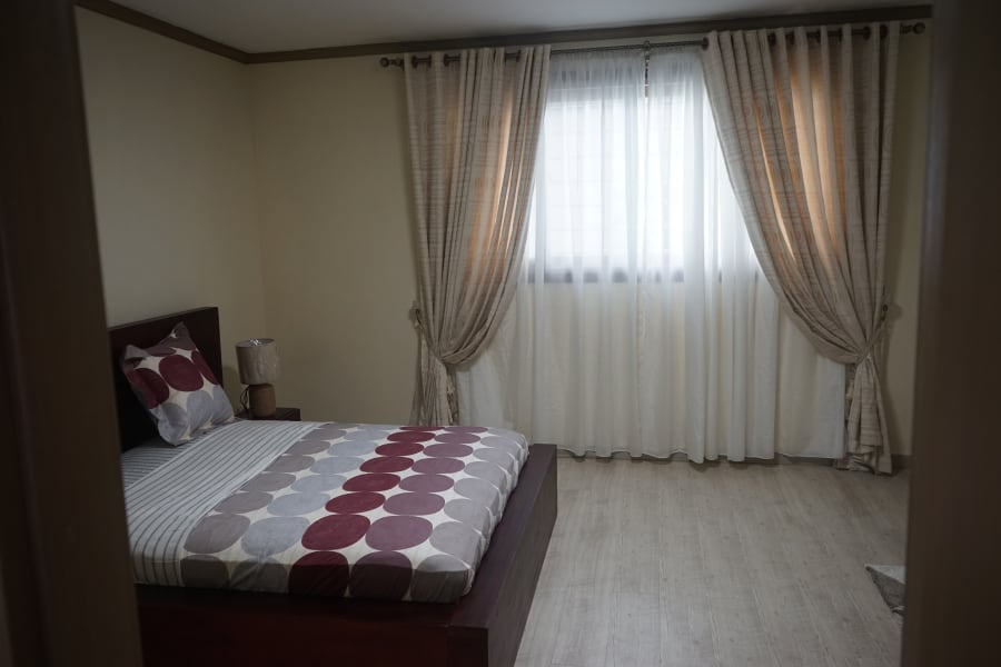 Luxury 03 Bedroom Apartment - Bonapriso, Douala 16