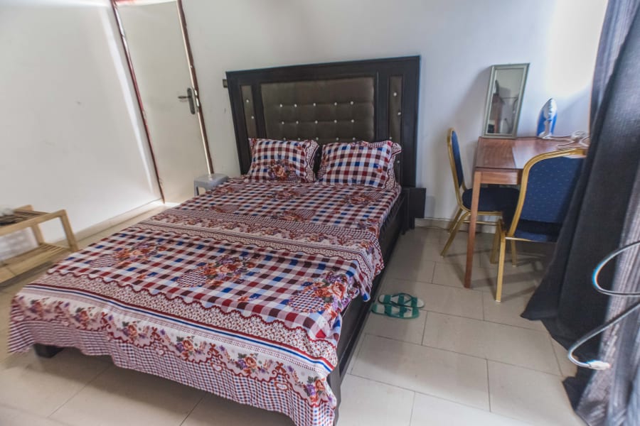 Belle chambre meublée LG - Douala, Bonapriso 4
