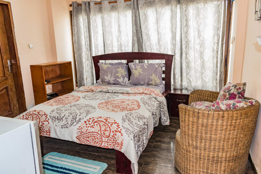 Très belle chambre meublée GA - Makepe Saint Tropez 5