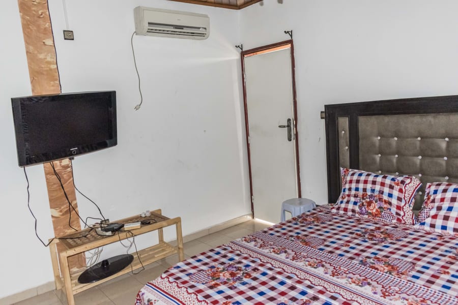 Belle chambre meublée LG - Douala, Bonapriso 7