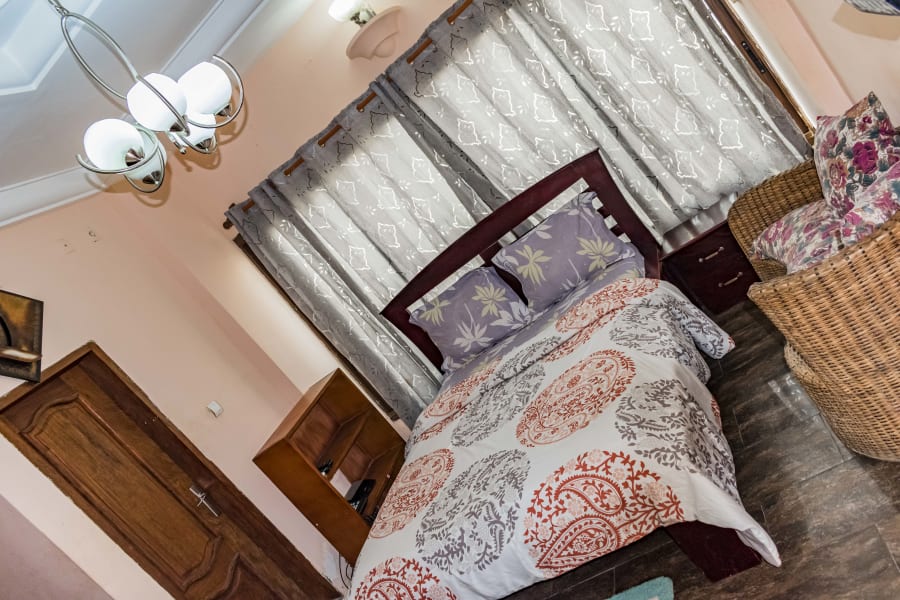 Très belle chambre meublée GA - Makepe Saint Tropez 8