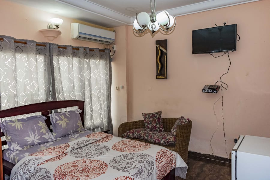 Très belle chambre meublée GA - Makepe Saint Tropez 13