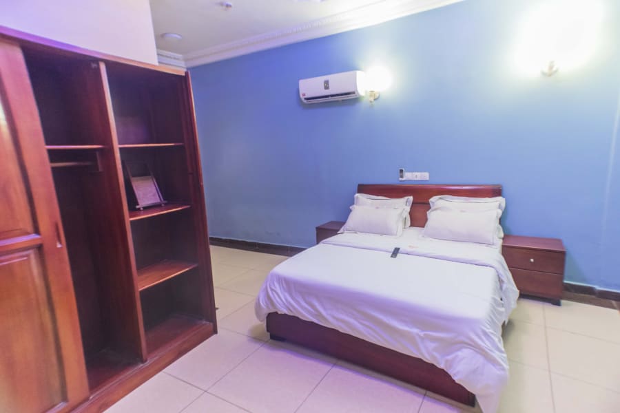 Bel appartement meublé RD - Douala, Bonamoussadi 7