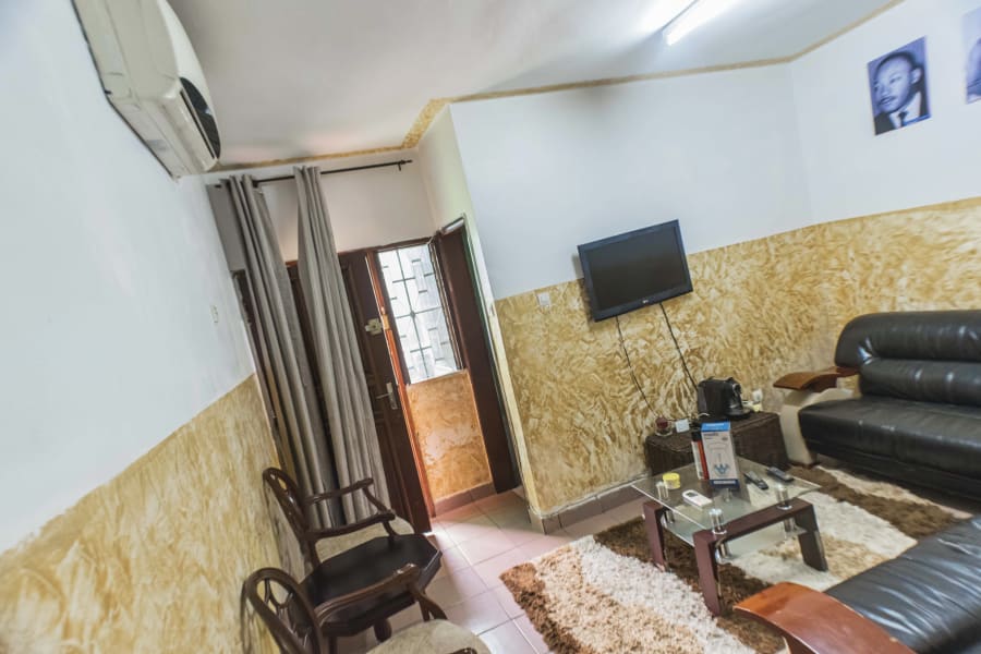 Très beau studio LG (avec compteur prépayé) - Douala, Bonapriso 2