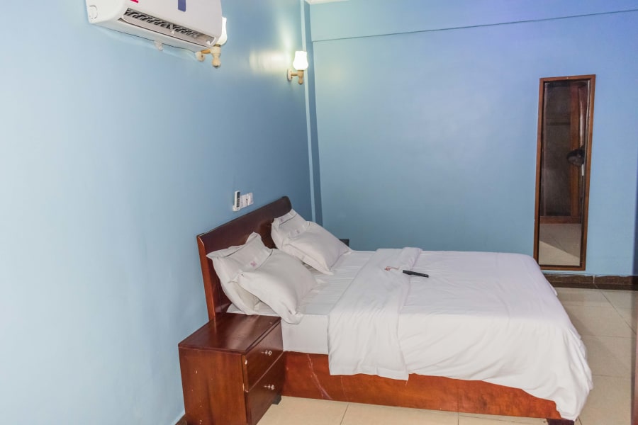 Bel appartement meublé RD - Douala, Bonamoussadi 10