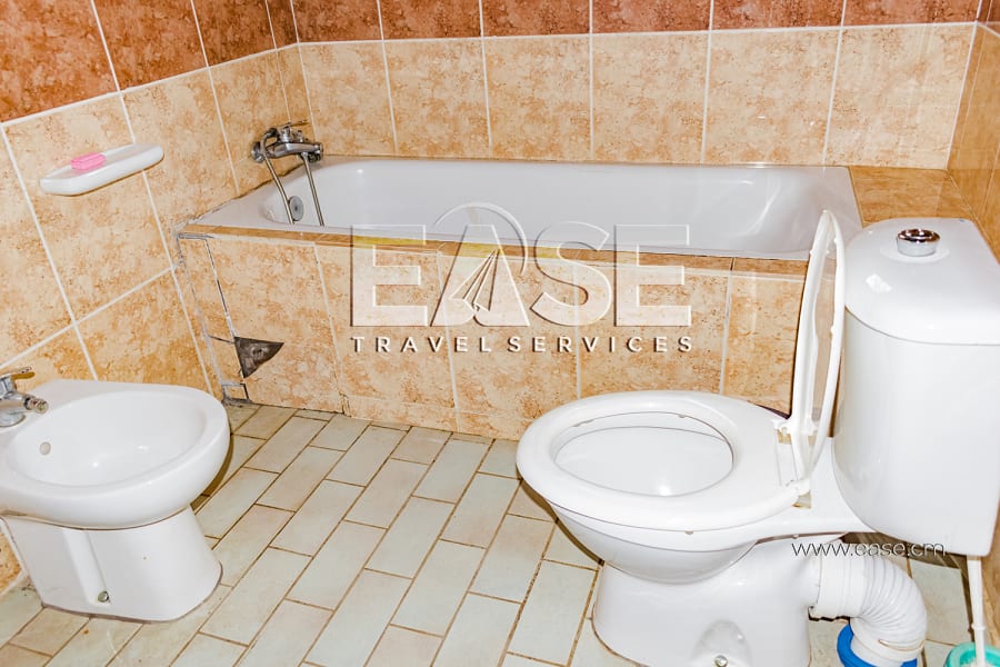 Simple 2 bedroom apartment with swimming pool and 2 minutes from the beach - Kribi, Cameroon 10