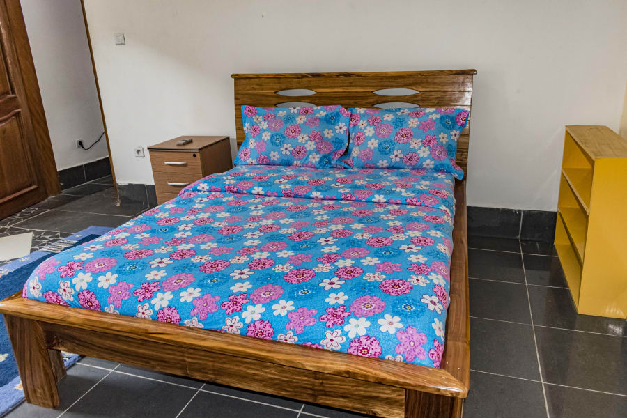 Très beau studio GA - Douala Makepe Saint Tropez 12