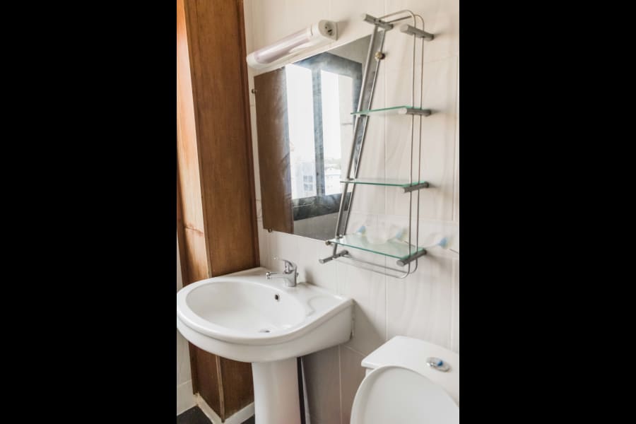 Appartement Sénior RF -Douala, Bali 11