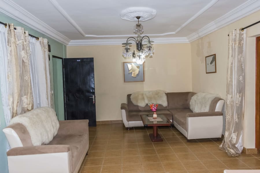 Appartement Sénior 2 ch RO - Yaoundé, Omnisport 1