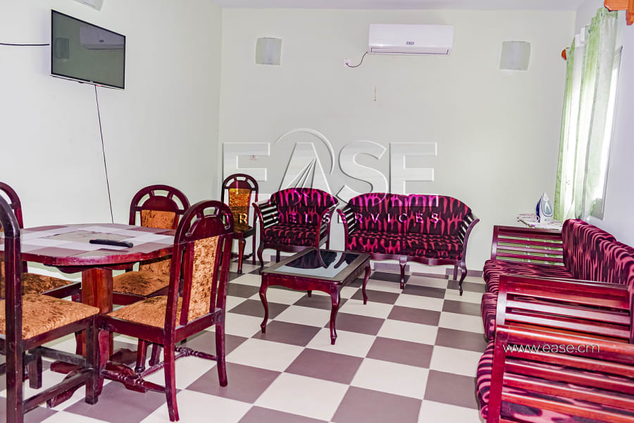 Beautiful 2 bedroom apartment with swimming pool and 2 minutes from the beach - Kribi, Cameroon 3