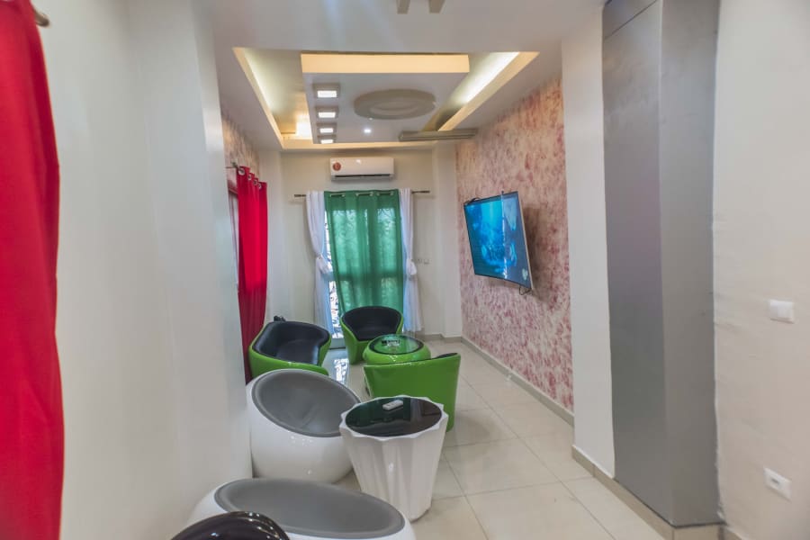 Joli Studio PDR - Douala, Km 5 6