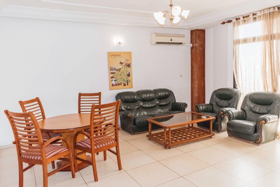 Senior Apartment RF - Douala, Bali 1