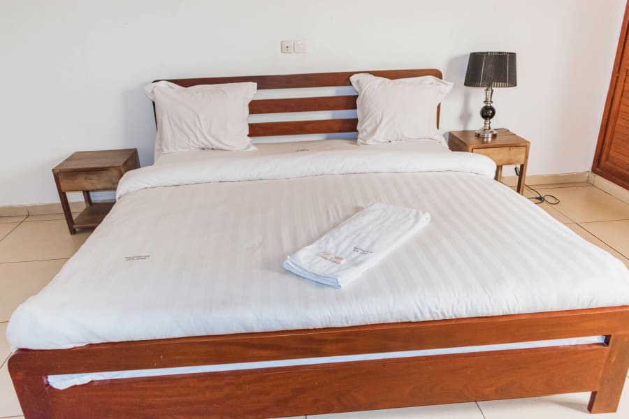 Senior Apartment RF - Douala, Bali 6